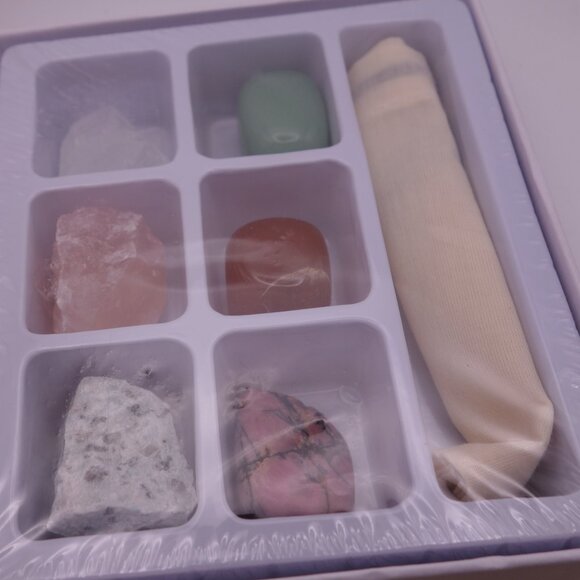 Love Crystal Collection Set Intentions with Crystal Energy *Brand New Unopened* - Picture 12 of 16